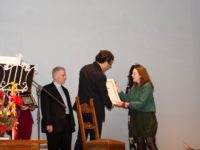 Giuseppe Tochia premia Alice Plata, dell’associazione RadUni (foto: Domenico Alessi)
