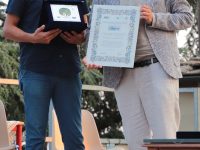 Christian Santini premia Gianmarco Lotti (foto: Roberto Messina)